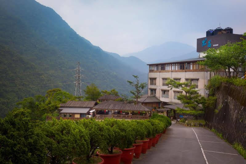 Wulai Sunglyu Hot Spring Resort Экстерьер фото